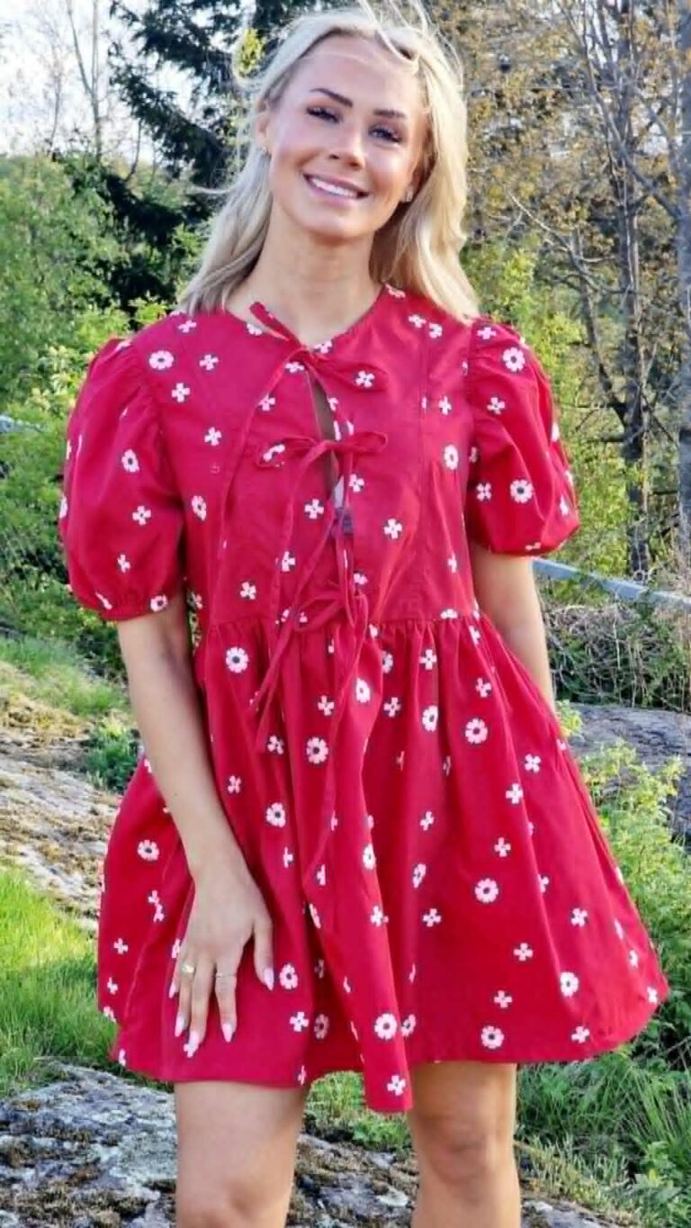 Kjole med knyting